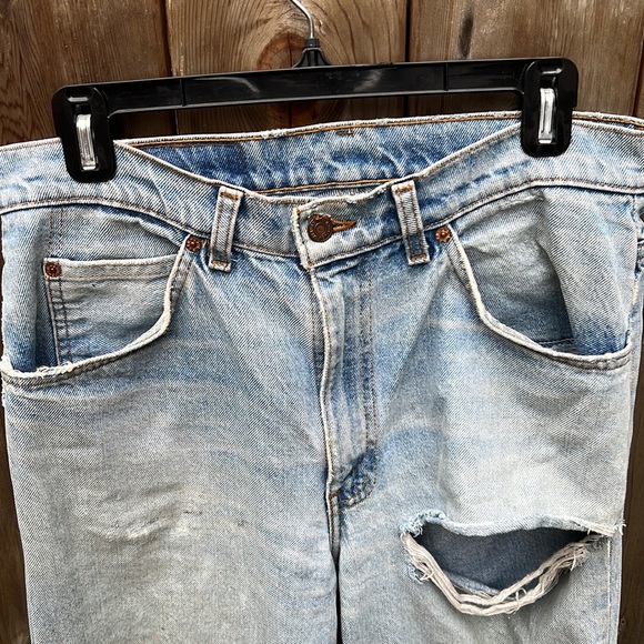 High Rise Wide Leg Levis - Picture 3 of 7